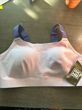 Soft lilac Adjustable bonded back clasp bra with Wide Straps
